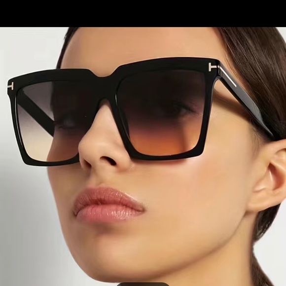 Accessories - Black gray square sunglasses